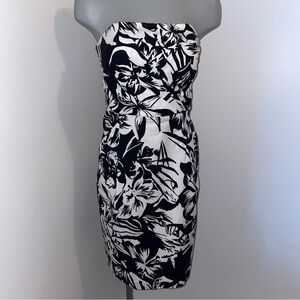 White House Black Market dress ruched strapless mini Black White floral size six